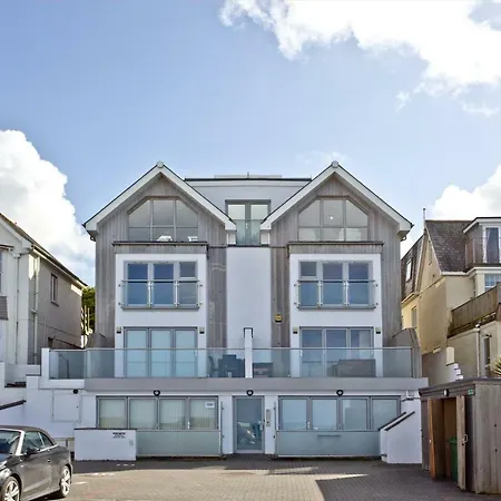 5 Fistral Beach, Newquay *