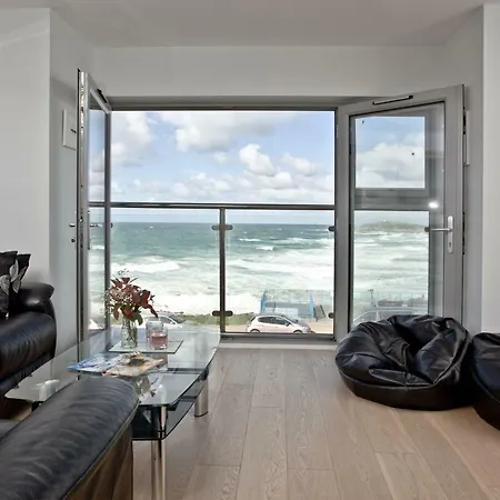 5 Fistral Beach, Newquay 公寓 *