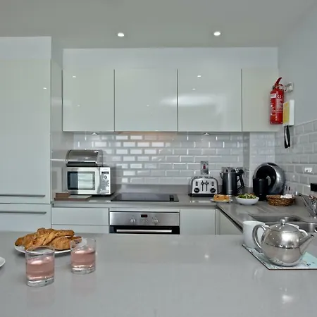5 Fistral Beach, Newquay * 新码头